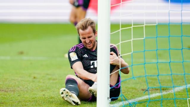 拜仁3连大胜可喜，纸糊后防被鱼腩捅穿让枪手偷笑