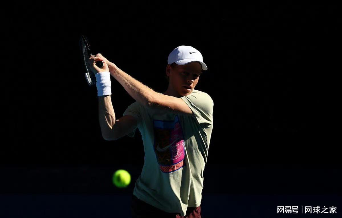 开运体育官网-如今意气风发的辛纳回首去年的至暗时刻：这让我变得更加坚强